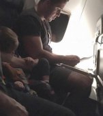 Poveste emoționantă din avion cu o mamă anxioasă, un copil obosit și un macho man