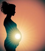 Riscurile expunerii la soare pentru gravide și bebeluși
