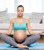 5 beneficii ale practicării yoga pe perioada sarcinii 