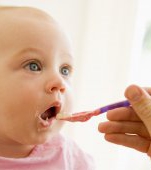 Ghid practic pentru alimentaţia bebeluşului în primele 12 luni 