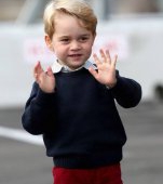 Reacţia micuţului Prinţ George în prima zi de şcoală a făcut deliciul unei lumi întregi