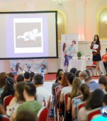 Încep înscrierile la Școala Părinților Responsabili: seminarii gratuite pentru viitorii părinți din București și Galați