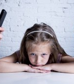 8 semne că al tău copil nu primește suficientă atenție din partea ta