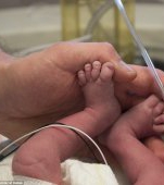 Primul bebeluș născut în urma unui transplant de uter 