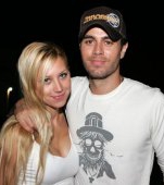 Anna Kournikova și Enrique Iglesias au devenit părinți!