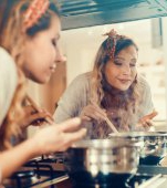 De ce mâncarea gătită acasă este mai sănătoasă? 5 motive demonstrate științific
