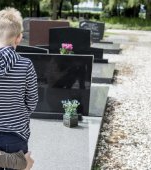 Poveste de mamă: Fetița mea a murit și băiețelul meu a fost diagnosticat cu cancer