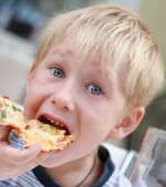 Explicații pe înțelesul copilului: călătoria unei bucăți de pizza în corpul lui Mihai