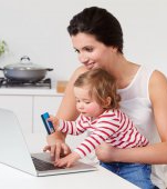 Shoppingul online: 4 beneficii pentru mame ocupate