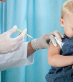 Alăptarea nu înlocuiește vaccinarea