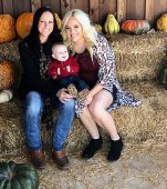 S-a născut primul bebeluș din două mame