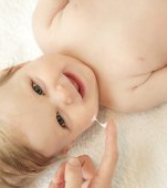 3 semne care îți spun că pielea bebelușului tău are nevoie de ajutor