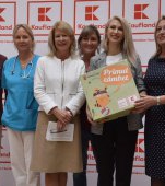 Kaufland România aduce tinerelor mame Primul zâmbet,  cutia cu lucruri necesare în primele zile de viață ale copilului