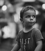 Un băiețel de 3 ani a căzut într-o oală cu apă fiartă