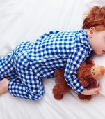 Cum afectează programul de somn comportamentul copilului