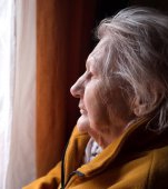 O femeie a murit după ce a luat o formă de demență de la copilul său