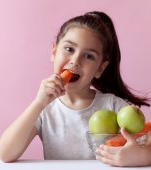 5 metode inspirate pentru a crește aportul de vitamine din alimentația copiilor tăi