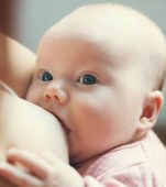 Cum se poate îneca un bebeluș cu laptele mamei