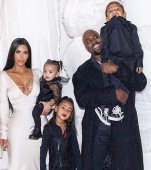 Kanye West confirmă: el și Kim Kardashian așteaptă al patrulea copil