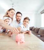 O familie din România poate trăi decent cu suma de 2.600 de lei pe lună, conform autorităților