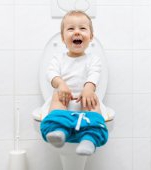 S-a inventat produsul care îți învață băiețelul (și soțul) să nimerească vasul de toaletă când face pipi