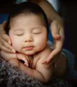 Cazul extraordinar al copilului care s-a născut după 4 ani de la decesul părinților săi