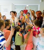 Dăruieşte Aripi de 8 Martie alături de Dana Nălbaru şi artiştii Teatrului Naţional de Operă şi Balet "Oleg Danovski"