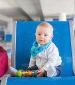 Un avion a fost nevoit să se întoarcă pentru că o mamă și-a uitat copilul în zona de îmbarcare