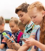 Elevii își pot evalua anonim profesorii prin intermediul unei aplicații! 