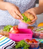 Nu te pune cu o gravidă! A prins colegul care îi fura prânzul și a făcut să fie concediat