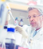 Dezvăluire șocantă: un medic și-a folosit propria spermă pentru inseminare și acum are 48 de copii