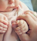 O mamă naște un bebeluș de aproape 7 kg: a fost traumatizant!