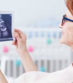 Femeia care a născut la 61 de ani propria nepoată