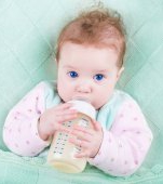 5 semne că ai ales laptele de creștere potrivit pentru copilul tău