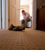 Atenție, părinți! O fetiță a murit, după ce a înghițit pastilele bunicii pentru a scăpa de durerea de apendicită