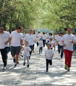 Copii şi părinţi Campioni ai sănătăţii şi ai generozităţii