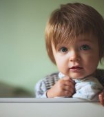 1.400 de lei pe lună pentru 30.000 de copii din România. Cum poți accesa banii