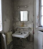 A recunoscut că și-a înecat bebelușul în toaletă, iar magistrații i-au dat 4 ani de închisoare