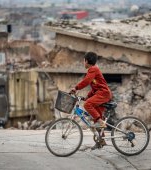 Raport internațional: Trei din patru copii care sunt uciși și răniți grav în lume sunt victimele armelor explozibile