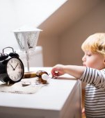 Un copil a înghițit anticoncepționalele mamei. Ce spun medicii despre starea lui