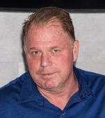 Fratele lui Meghan Markle a rămas fără adăpost și îi transmite Ducesei să nu uite de unde a plecat