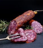 Înainte să alegi cel mai ieftin mezel sau produs din carne, citește asta