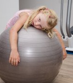 7 semne că ți-ai epuizat copilul cu activități extracurriculare