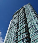 O clipă de neatenție! Un copil de 2 ani din Iași a căzut de la etajul 9