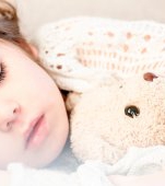Cum îi poți crea copilului o rutină sănătoasă înainte de culcare