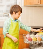 Cele 10 abilități pe care numai tu i le poți oferi copilului ca să fie cu adevărat responsabil
