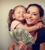 Care ar trebui să fie salariul unei mame, pentru tot ce face pentru familie și casă! Wow! Suma este U-R-I-A-Ș-Ă!