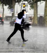 ALERTĂ METEO! Cod galben de furtuni în 17 județe, azi, începând cu ora 13.00