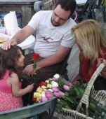 O mamă susține că i-a fost trimis pentru adopție un adult cu nanism, în loc de un copil de 6 ani