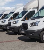 Scandalos! Microbuzul școlii care trebuia să-i ducă acasă pe elevii din Gura Șuții, unde a fost ucisă fetița de 11 ani, folosit în alte scopuri